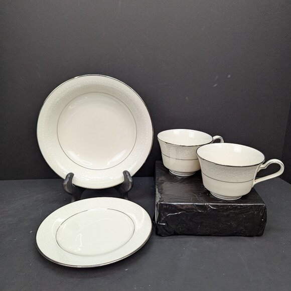 Noritake Ivory China Japan 7565 Sorrento Replacement Pieces Lot of 4 Read - Picture 1 of 10